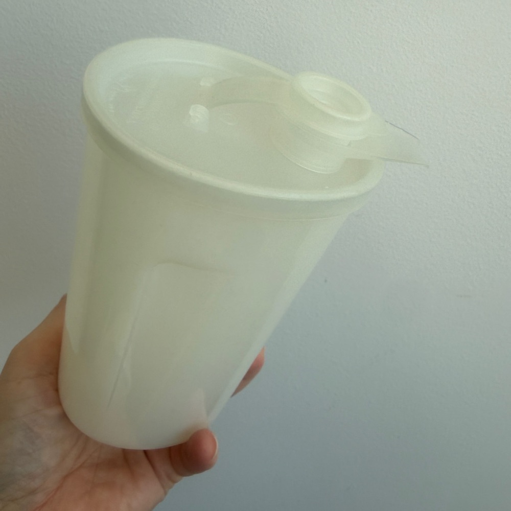 Vintage Tupperware sweet saver